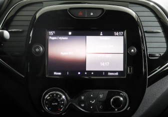 Подержанный автомобиль Renault Kaptur 2021 года (8 фото)