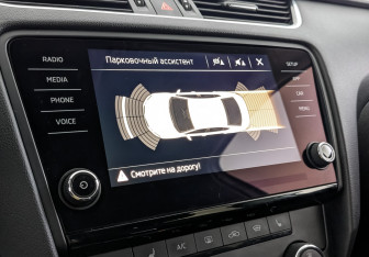 Подержанный автомобиль Skoda Octavia Liftback 2020 года (26 фото)