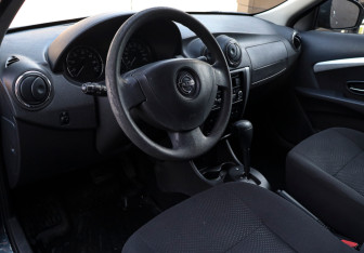 Подержанный автомобиль Nissan Almera Sedan 2015 года (11 фото)