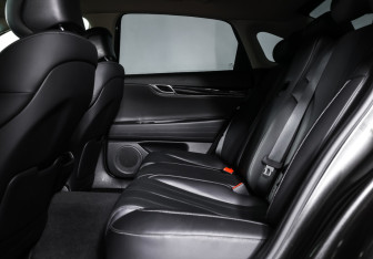 Подержанный автомобиль Genesis G80 2022 года (12 фото)