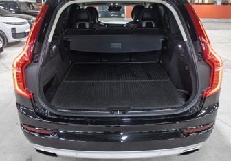 Подержанный автомобиль Volvo XC90 2020 года (10 фото)
