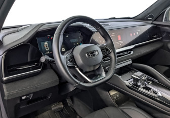 Подержанный автомобиль Geely Monjaro 2024 года (15 фото)