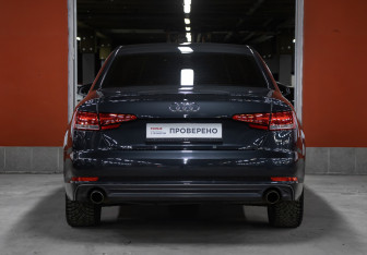 Подержанный автомобиль Audi A4 Sedan 2016 года (6 фото)
