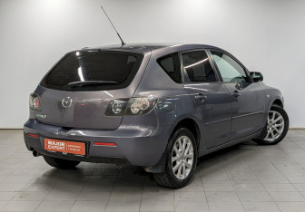 Подержанный автомобиль Mazda 3 Hatchback 2008 года (5 фото)
