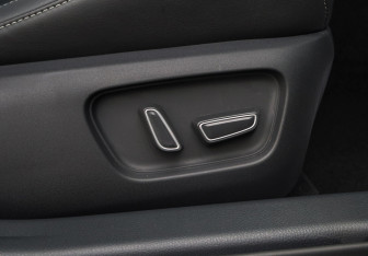 Новый Toyota Camry Sedan 2024 (17 фото)