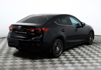 Подержанный автомобиль Mazda 3 Sedan 2015 года (5 фото)
