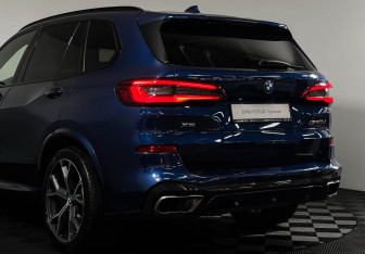 Подержанный автомобиль BMW X5 2018 года (25 фото)