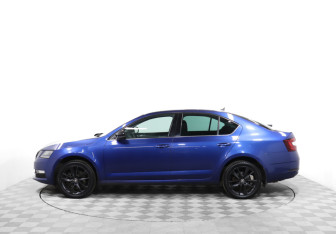 Подержанный автомобиль Skoda Octavia Liftback 2020 года (8 фото)