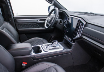 Подержанный автомобиль JAC T9 2024 года (8 фото)