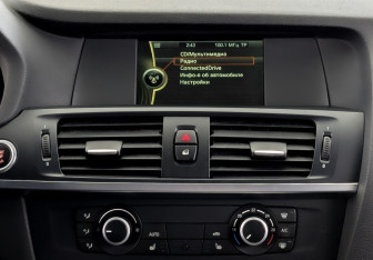 Подержанный автомобиль BMW X3 2013 года (15 фото)