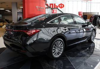 Новый Toyota Avalon 2025 (5 фото)