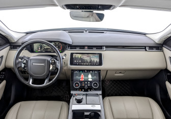 Подержанный автомобиль Land Rover Range Rover Velar 2018 года (14 фото)