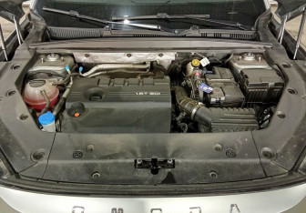 Подержанный автомобиль Omoda C7 2025 года (17 фото)