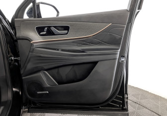 Подержанный автомобиль Jaecoo J8 2024 года (25 фото)