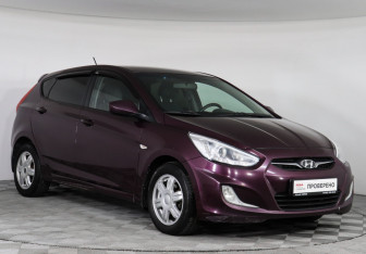 Подержанный автомобиль Hyundai Solaris Hatchback 2013 года (2 фото)