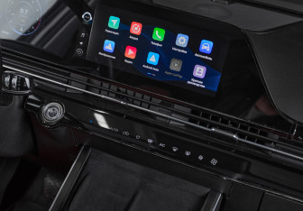 Подержанный автомобиль Omoda C5 2022 года (21 фото)