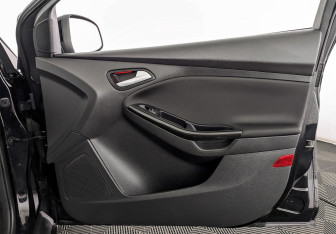 Подержанный автомобиль Ford Focus Sedan 2019 года (20 фото)