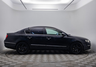 Подержанный автомобиль Volkswagen Passat Sedan 2008 года (4 фото)