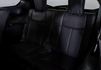 Подержанный автомобиль Nissan Pathfinder 2015 года (11 фото)