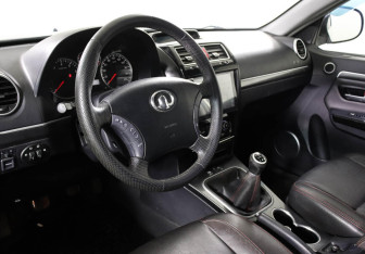 Подержанный автомобиль Great Wall Hover H3 2014 года (7 фото)