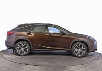 Подержанный автомобиль Lexus RX 2017 года (4 фото)