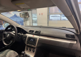 Подержанный автомобиль Volkswagen Passat Wagon 2007 года (10 фото)