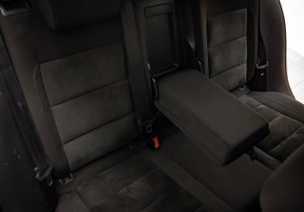 Подержанный автомобиль Volkswagen Golf Hatchback 2011 года (30 фото)