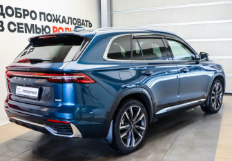 Подержанный автомобиль Geely Monjaro 2023 года (4 фото)