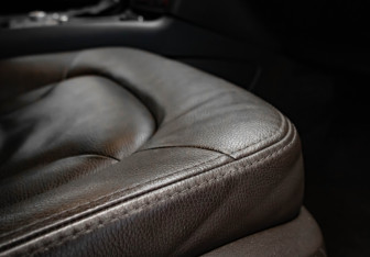 Подержанный автомобиль Audi Q7 2013 года (29 фото)