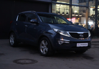 Подержанный автомобиль Kia Sportage 2011 года (3 фото)