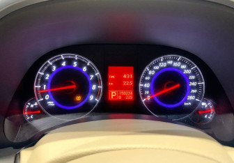Подержанный автомобиль Infiniti FX 2011 года (15 фото)