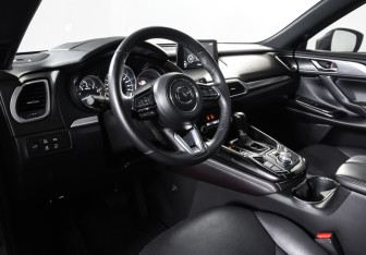 Подержанный автомобиль Mazda CX-9 2019 года (15 фото)