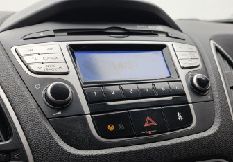 Подержанный автомобиль Hyundai ix35 2012 года (13 фото)