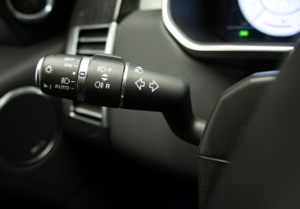 Подержанный автомобиль Land Rover Range Rover 2021 года (11 фото)