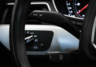 Подержанный автомобиль Audi A4 Sedan 2016 года (14 фото)