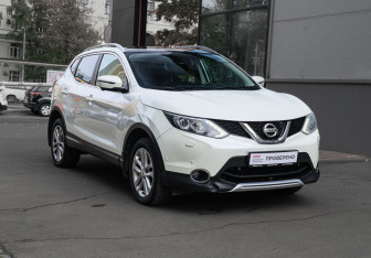 Подержанный автомобиль Nissan Qashqai 2014 года (3 фото)