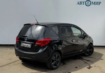 Подержанный автомобиль Opel Meriva 2012 года (8 фото)