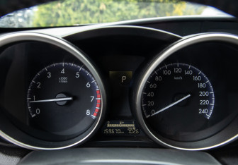Подержанный автомобиль Mazda 3 Sedan 2012 года (9 фото)