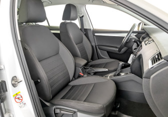 Подержанный автомобиль Skoda Octavia Liftback 2020 года (21 фото)