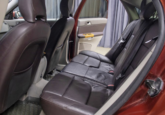 Подержанный автомобиль Volvo S40 2008 года (12 фото)