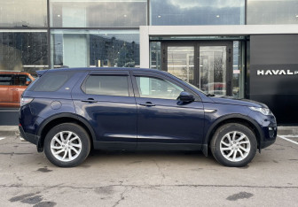Подержанный автомобиль Land Rover Discovery Sport 2017 года (4 фото)