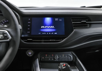 Подержанный автомобиль Haval F7 2019 года (9 фото)