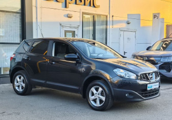Подержанный автомобиль Nissan Qashqai 2011 года (3 фото)