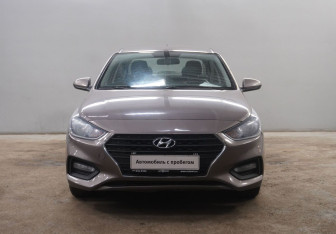 Подержанный автомобиль Hyundai Solaris Sedan 2017 года (2 фото)