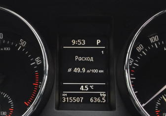 Подержанный автомобиль Skoda Yeti 2011 года (12 фото)