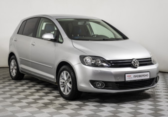 Подержанный автомобиль Volkswagen Golf Plus 2011 года (3 фото)