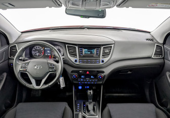 Подержанный автомобиль Hyundai Tucson 2016 года (14 фото)