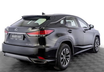 Подержанный автомобиль Lexus RX 2021 года (5 фото)