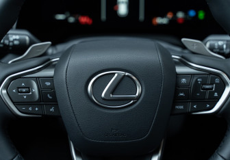 Новый Lexus RX 2025 (17 фото)