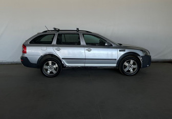 Подержанный автомобиль Skoda Octavia Wagon 2013 года (4 фото)
